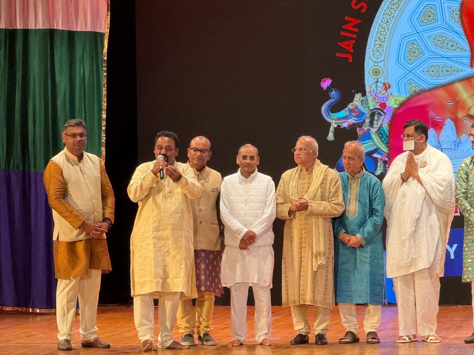 Mahesh Jain guiding Samayik and Dhyan Meditation Intensive — Pandit Mahesh Jain USA leads Jain meditation rooted in Sanganer tradition
