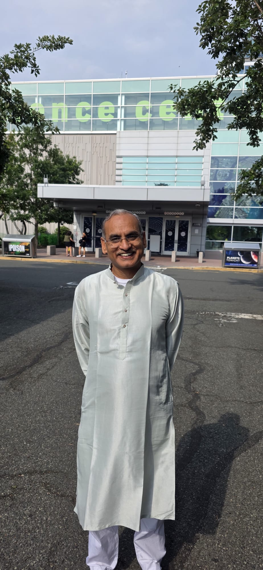 Mahesh Jain presenting Kalyan Mandir and Bhaktamara Pravachans — Mahesh Jain Sanganer delivers devotional lectures in the USA